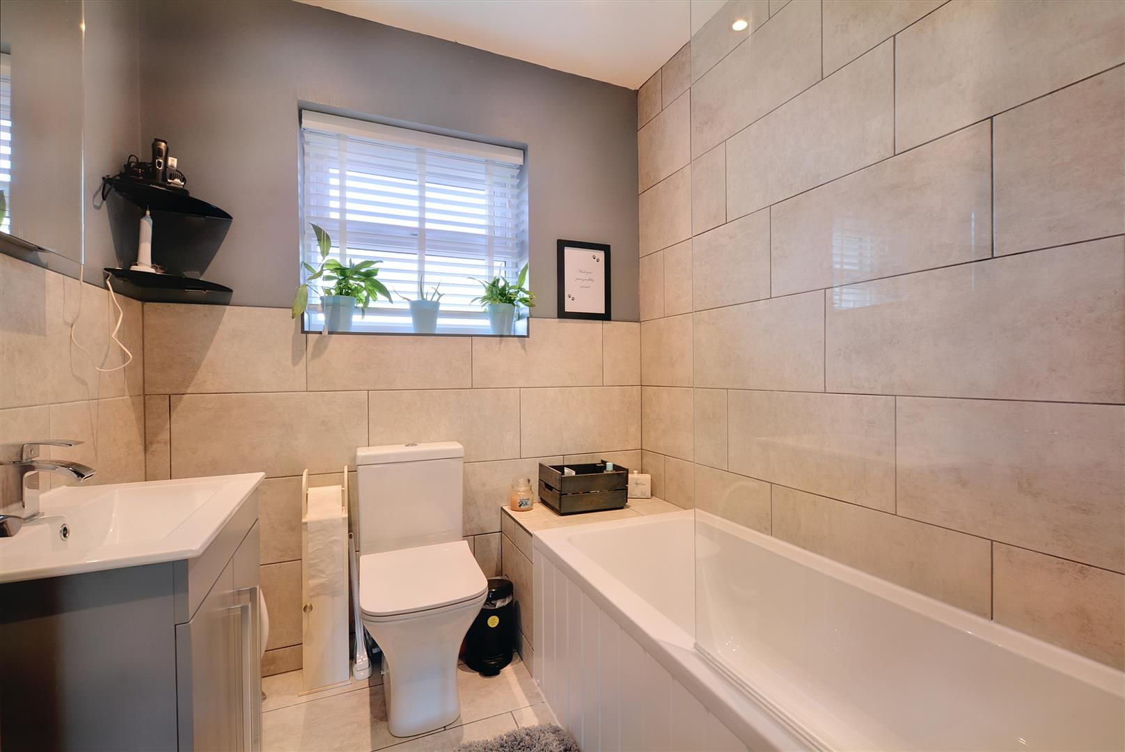 Maple Avenue, Sandiacre, Nottingham Robert Ellis Estate Agents